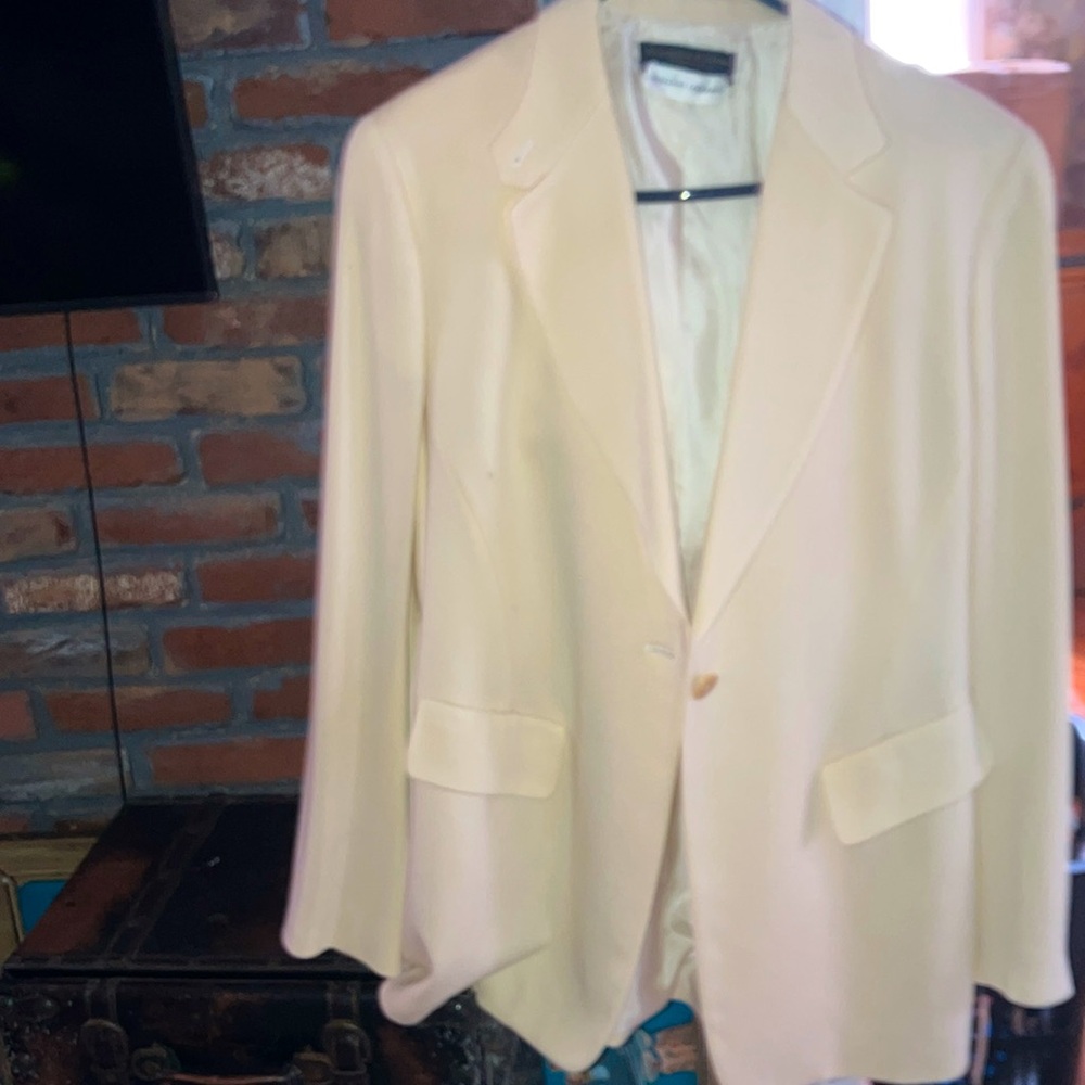 $999 Donna Karan Women's Blazer (Cream)